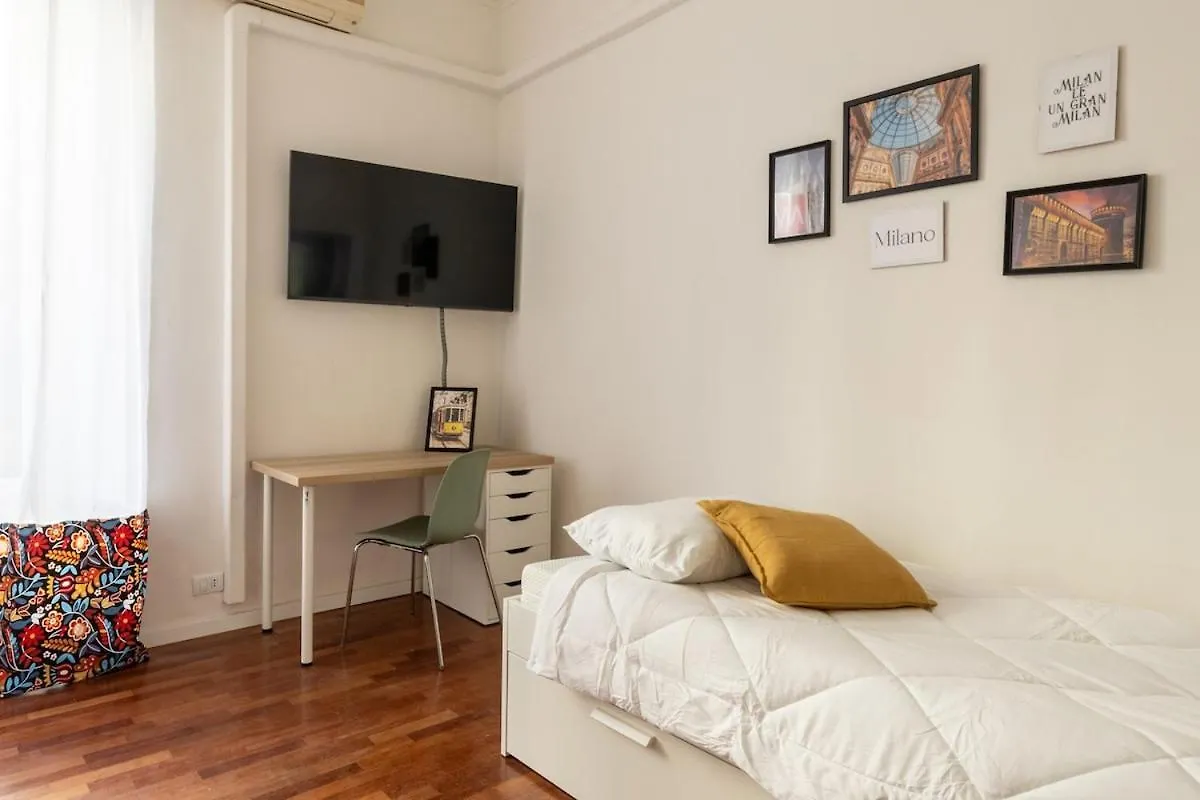 Stradivari Apartment - Milan City - By Host4U
