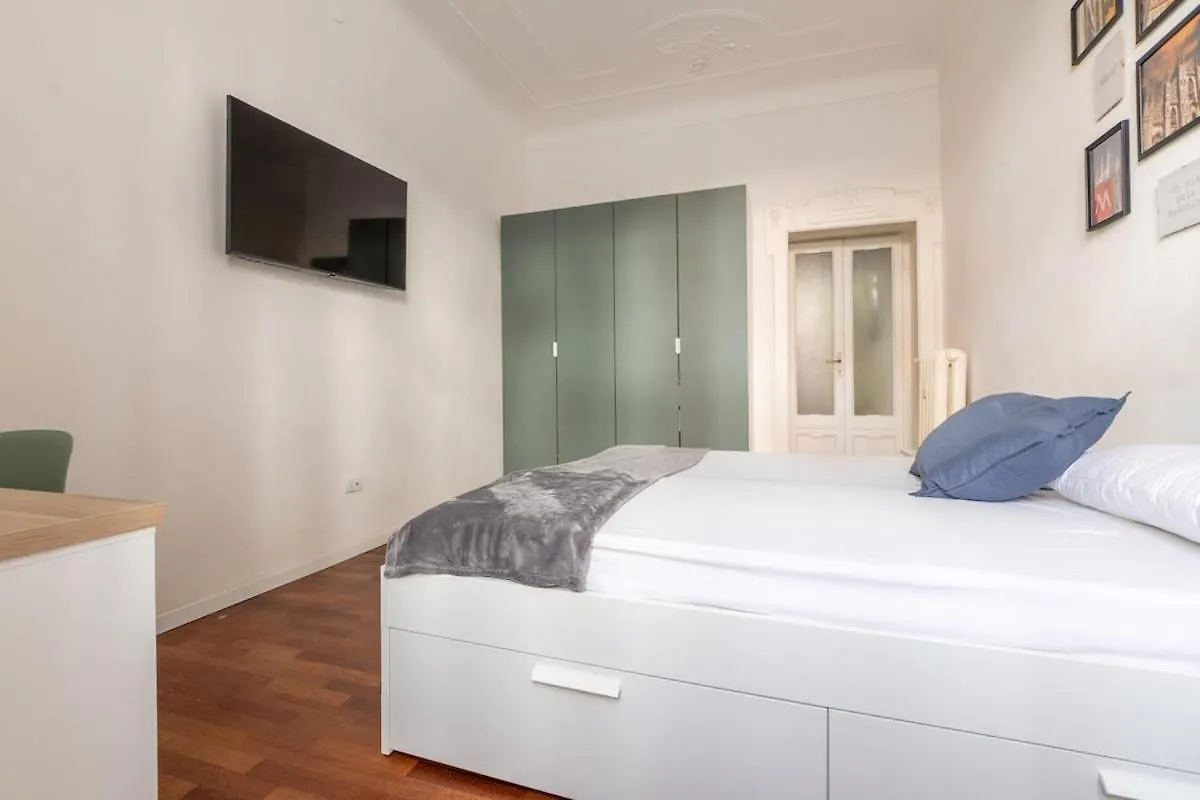 Stradivari Apartment - Milan City - By Host4U