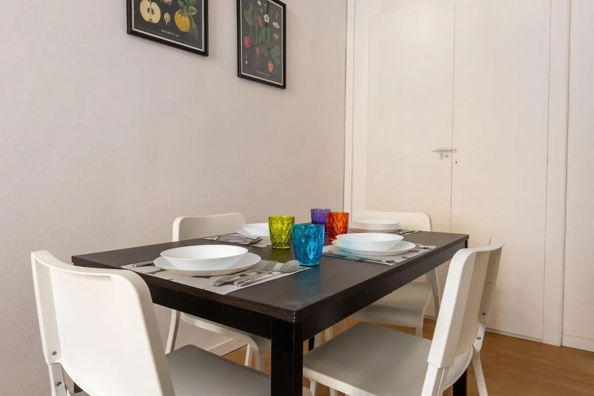 Stradivari Apartment - Milan City - By Host4U