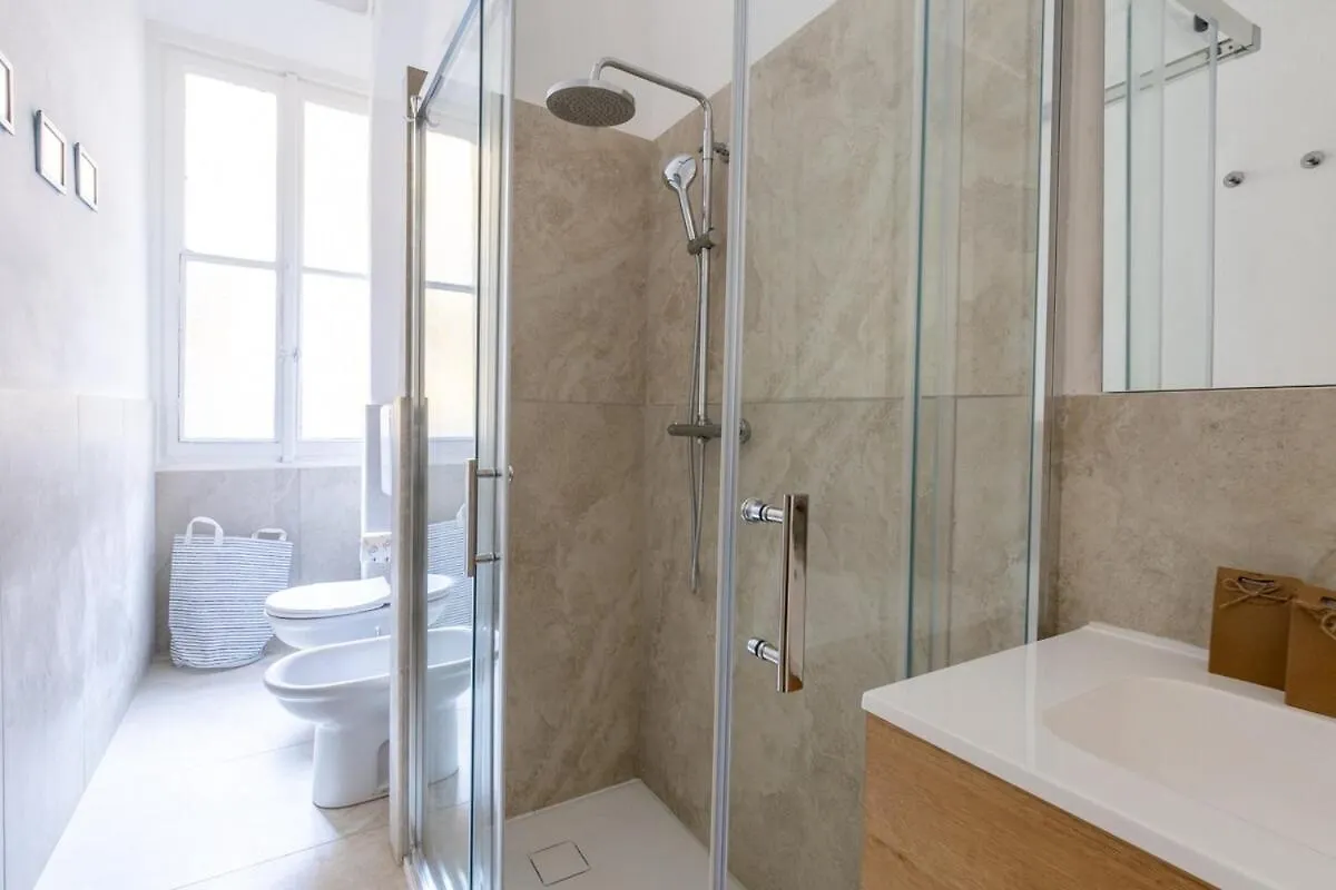 Stradivari Apartment - Milan City - By Host4U