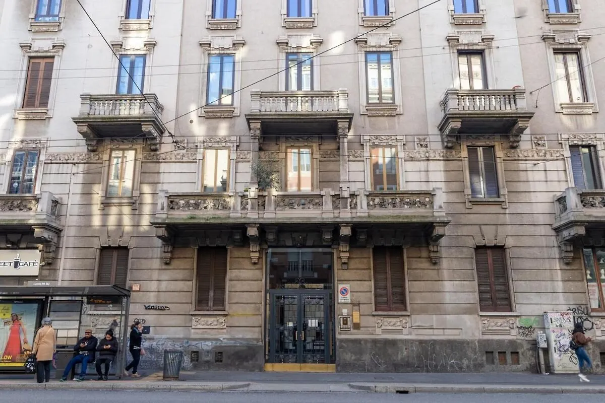 Stradivari Apartment - Milan City - By Host4U 0*,